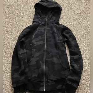 black camo lululemon scuba full size size 4